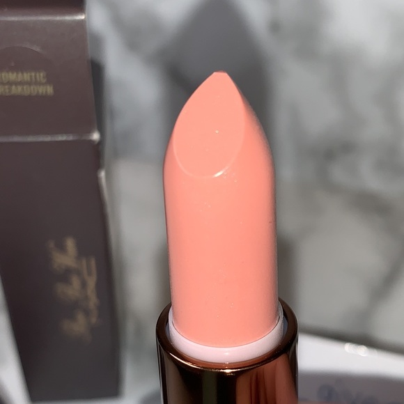 NIB ROMANTIC BREAKDOWN BAO BAO WAN X MAC Lustre Lipstick MAC - Picture 10 of 17